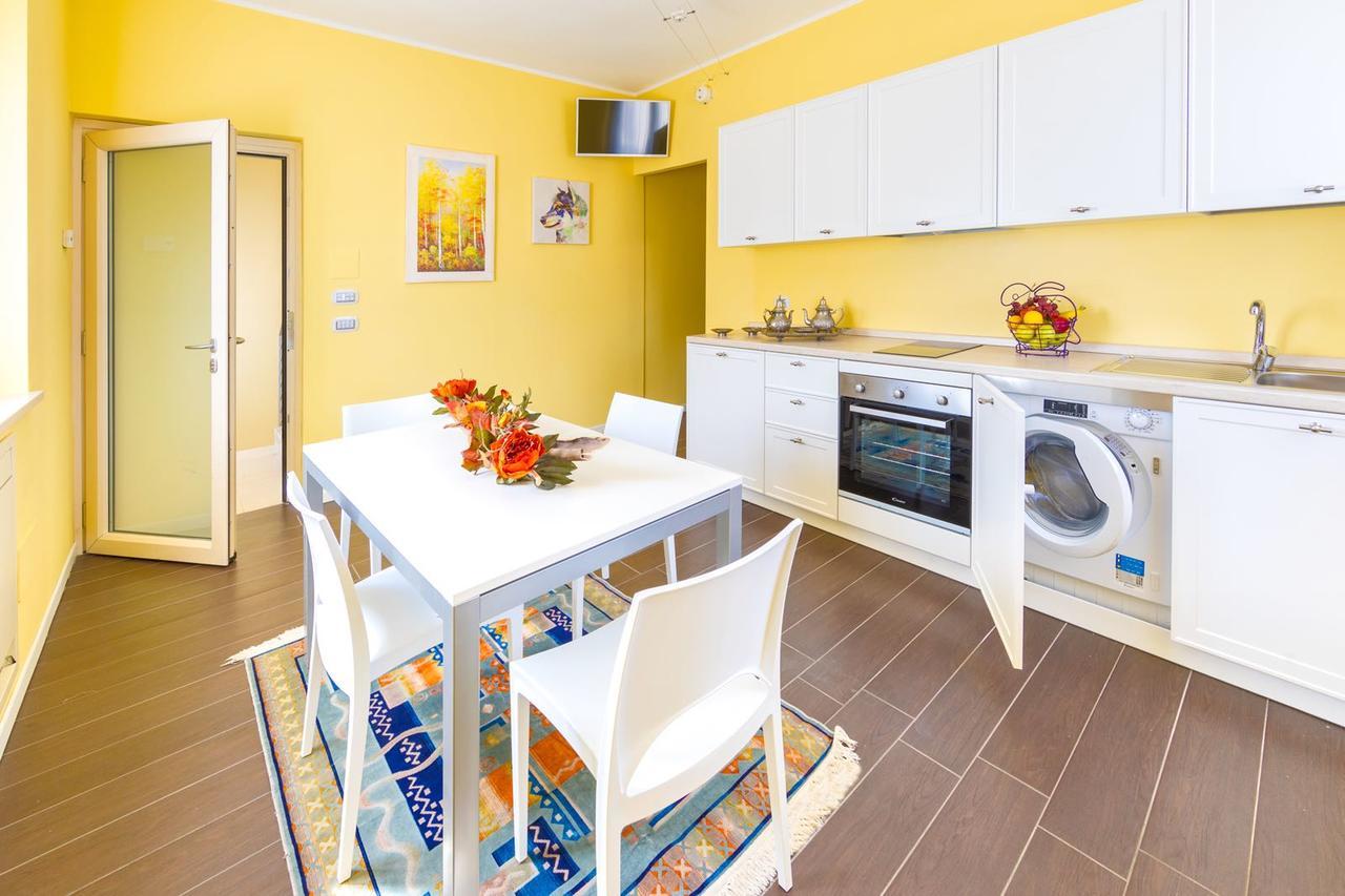 Villa Luisa Rooms And Breakfast Peschiera del Garda Kültér fotó