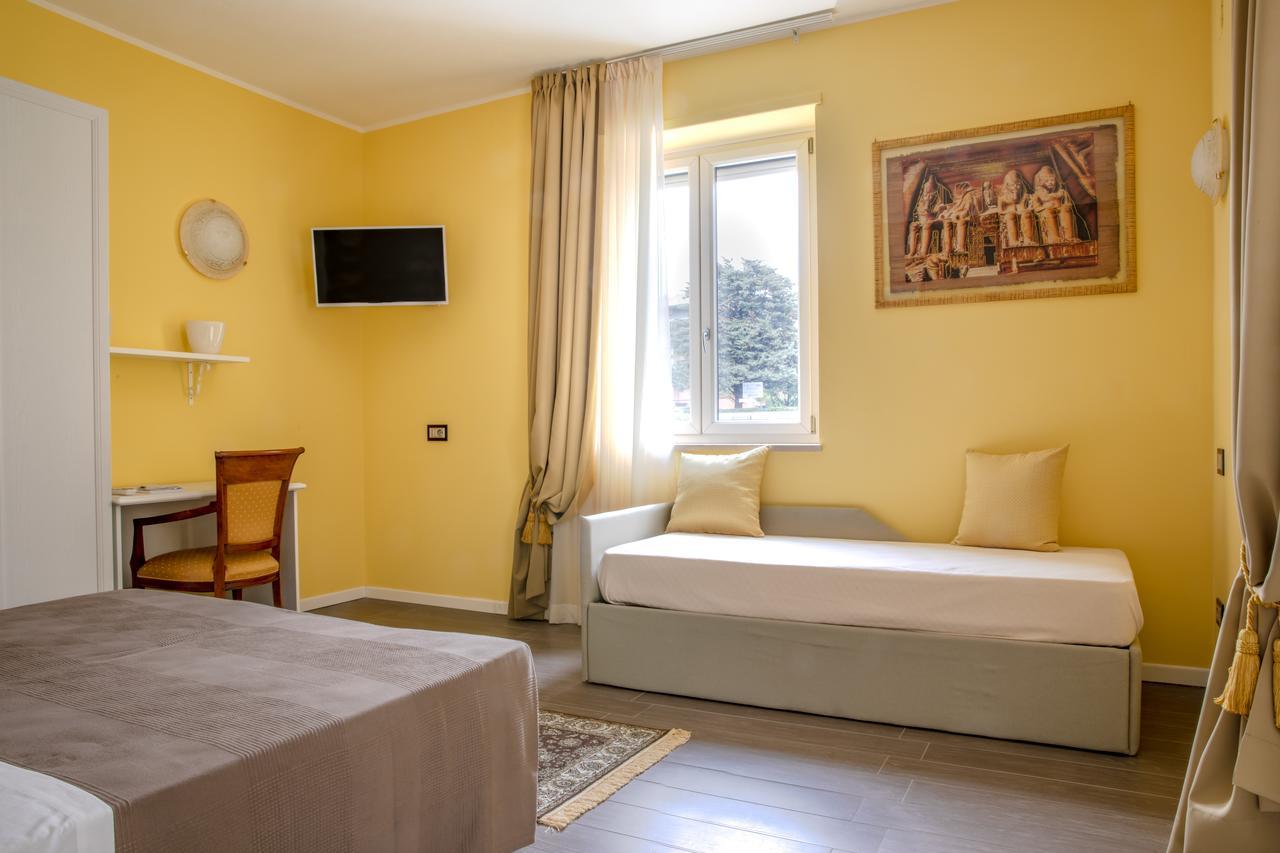 Villa Luisa Rooms And Breakfast Peschiera del Garda Kültér fotó